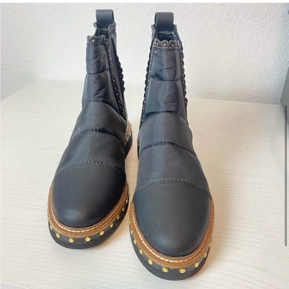 NWOT Free People Atlas Puffer Chelsea Stud Boot - Picture 4 of 7